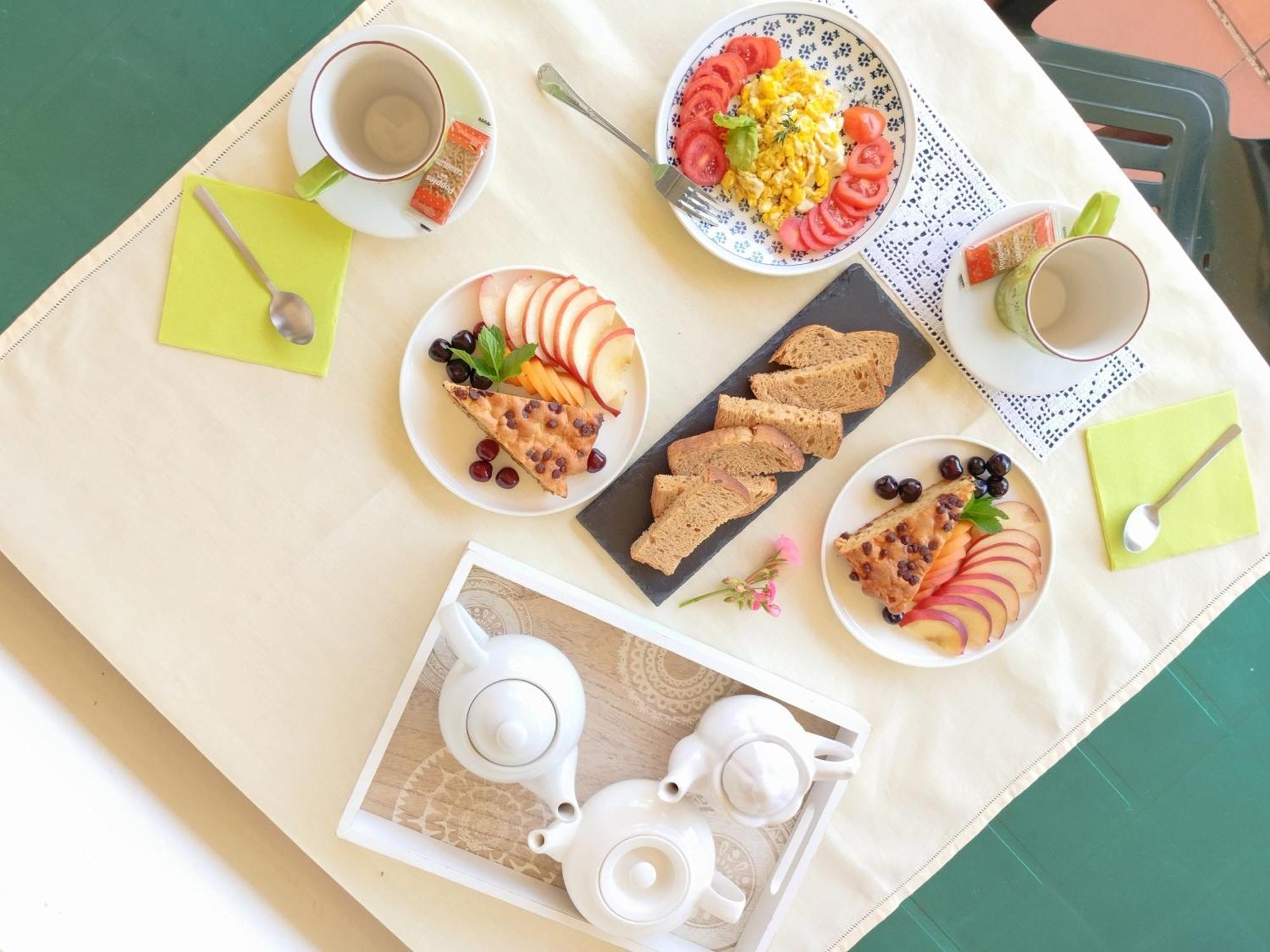 Rasna Heart Guest House ソラーノ エクステリア 写真