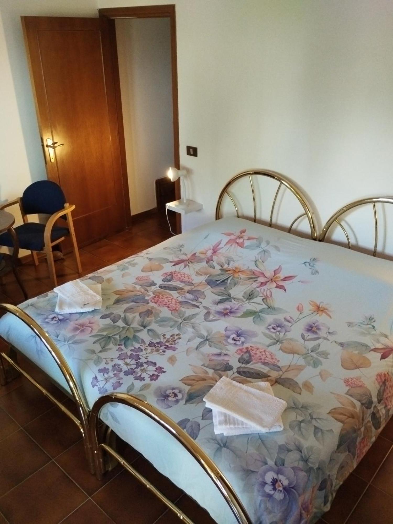 Rasna Heart Guest House ソラーノ エクステリア 写真